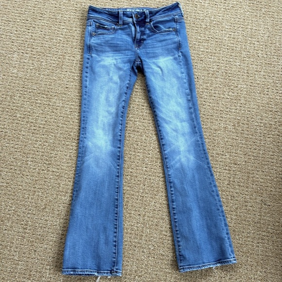 American Eagle Outfitters Denim - American Eagle Outfitters womens Kick Boot jeans size 2 distressed